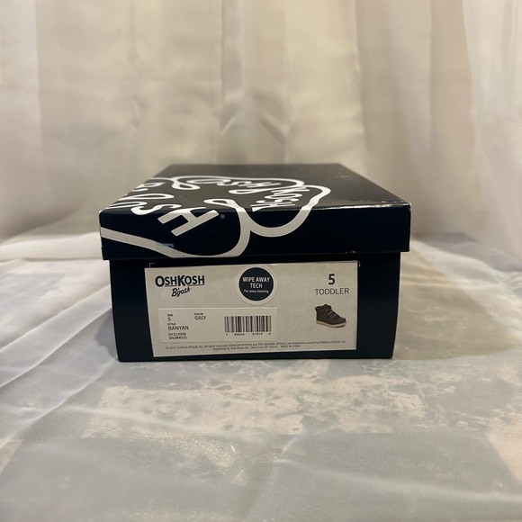 OshKosh B'Gosh - Picture 4 of 4